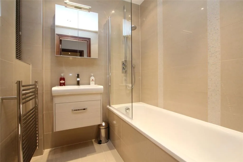 3 bedroom apartment for rent
