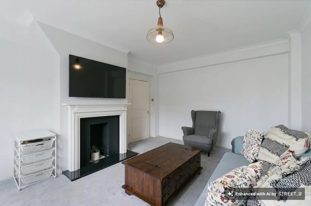 3 bedroom flat for rent