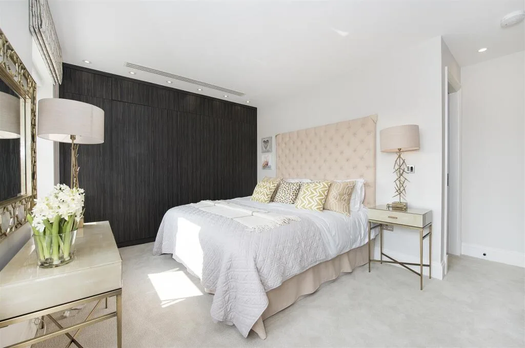 4 bedroom flat for rent