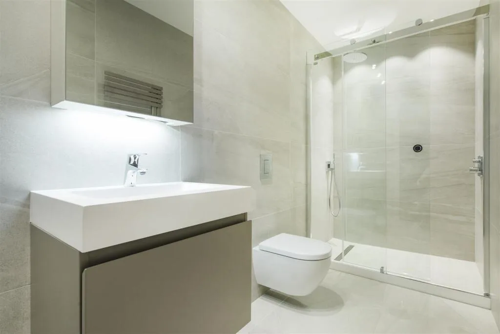 4 bedroom flat for rent
