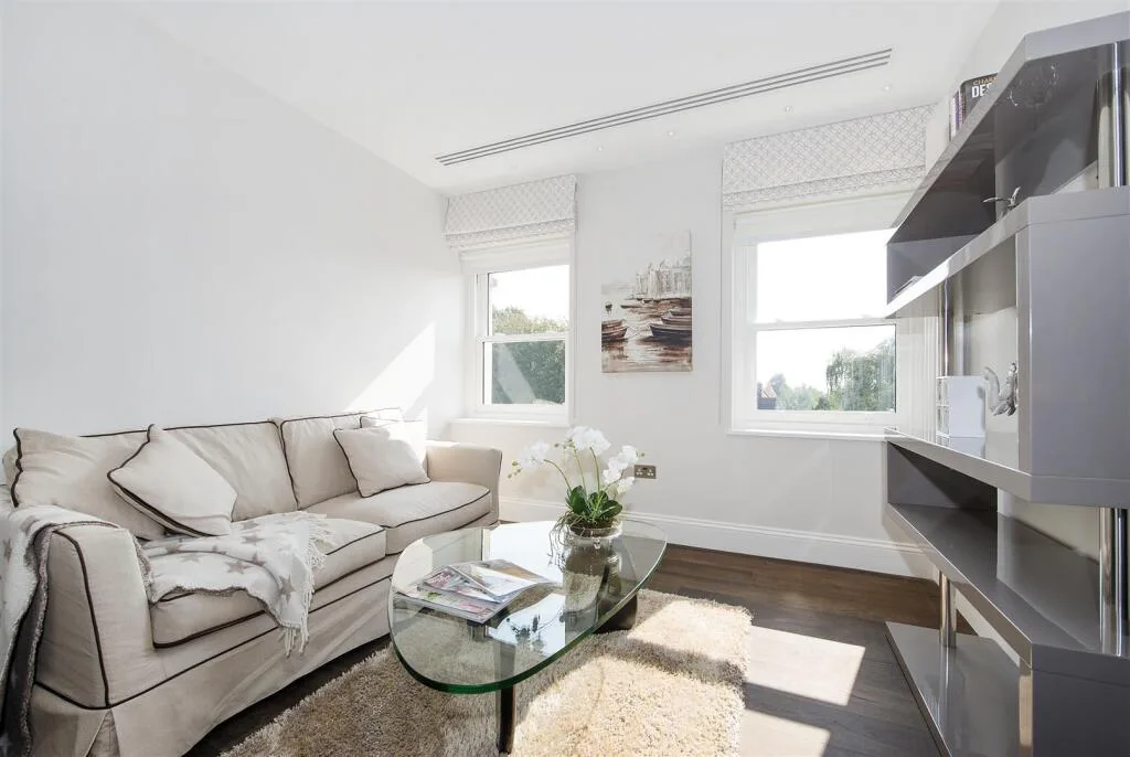 4 bedroom flat for rent