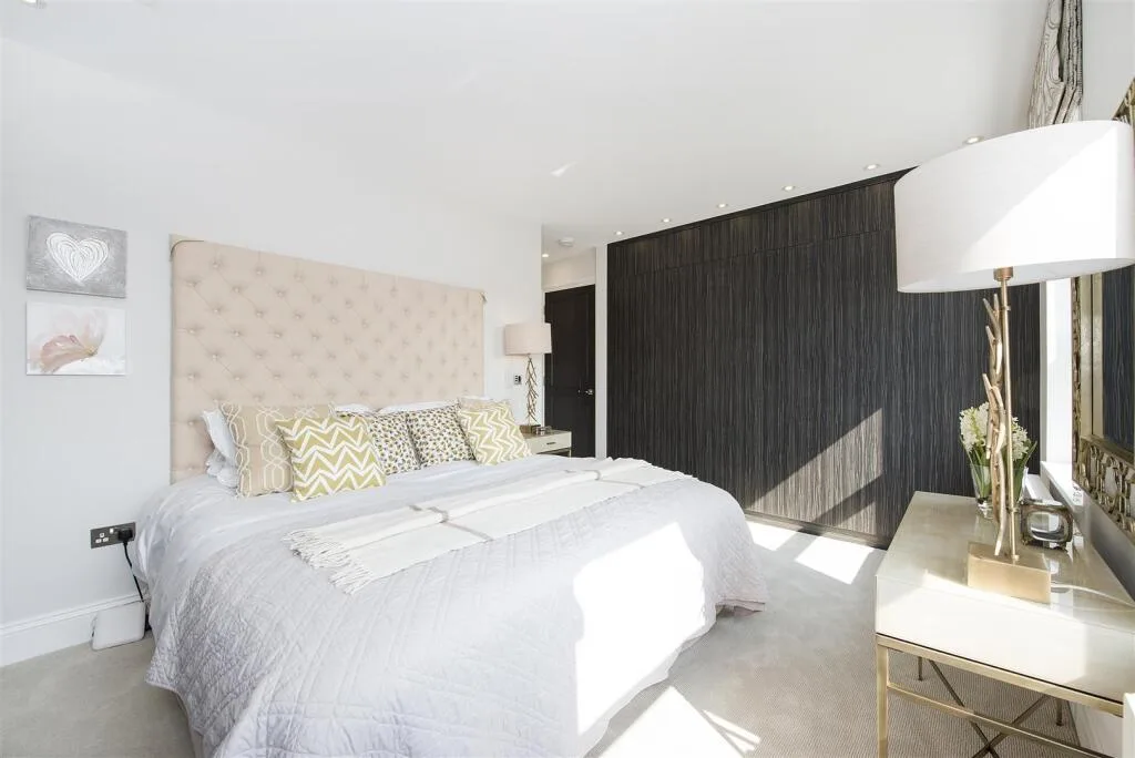 4 bedroom flat for rent