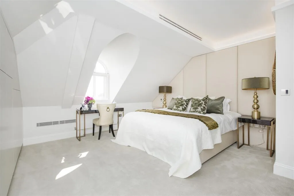 4 bedroom flat for rent