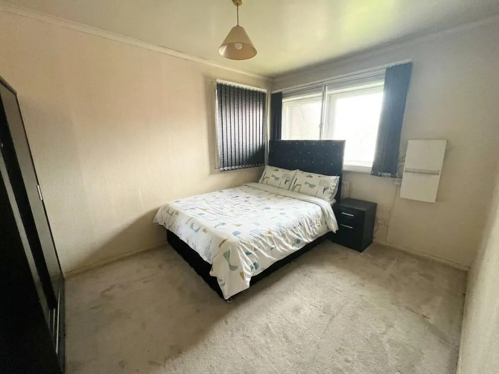 2 bedroom ground floor flat for rent