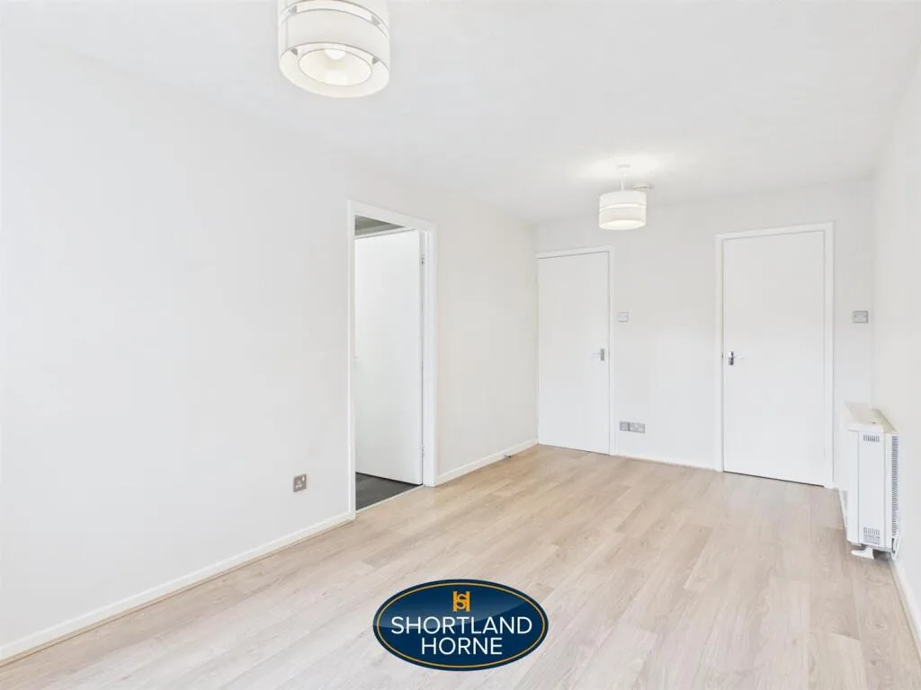 1 bedroom maisonette for rent