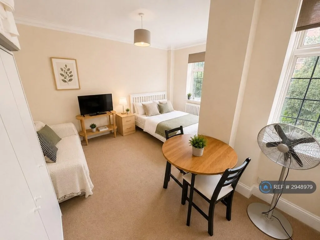 Studio flat for rent
