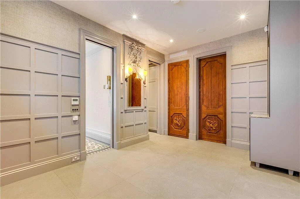 5 bedroom terraced house for rent