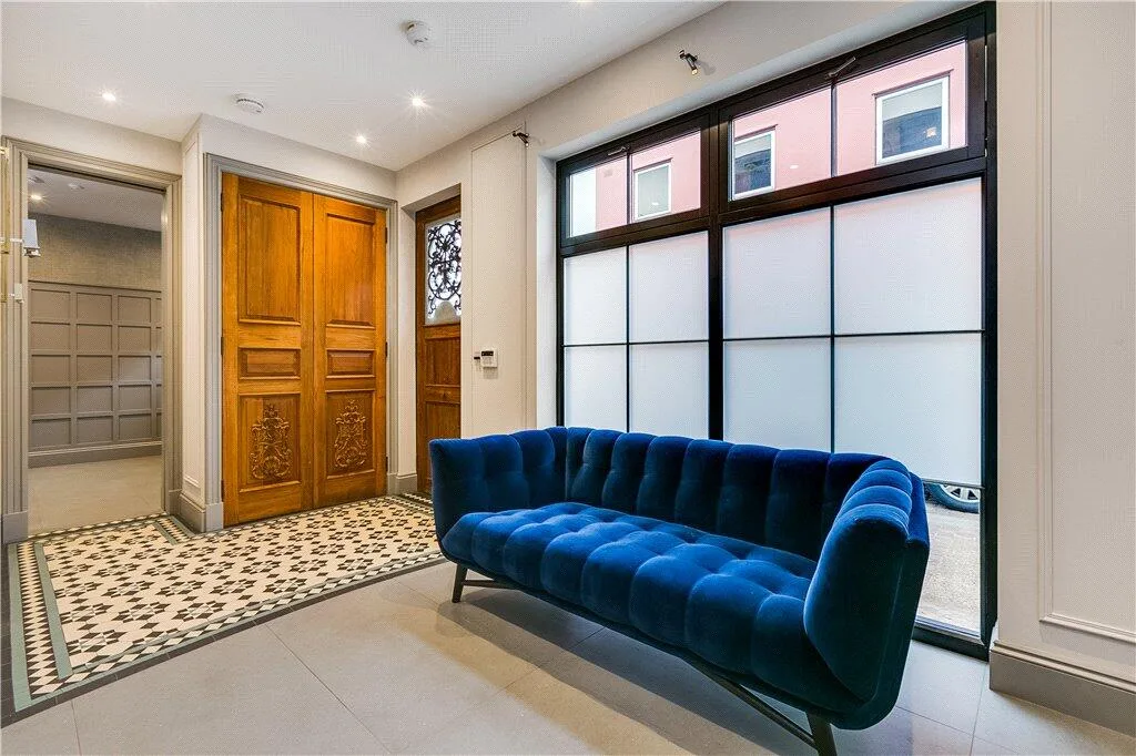 5 bedroom terraced house for rent