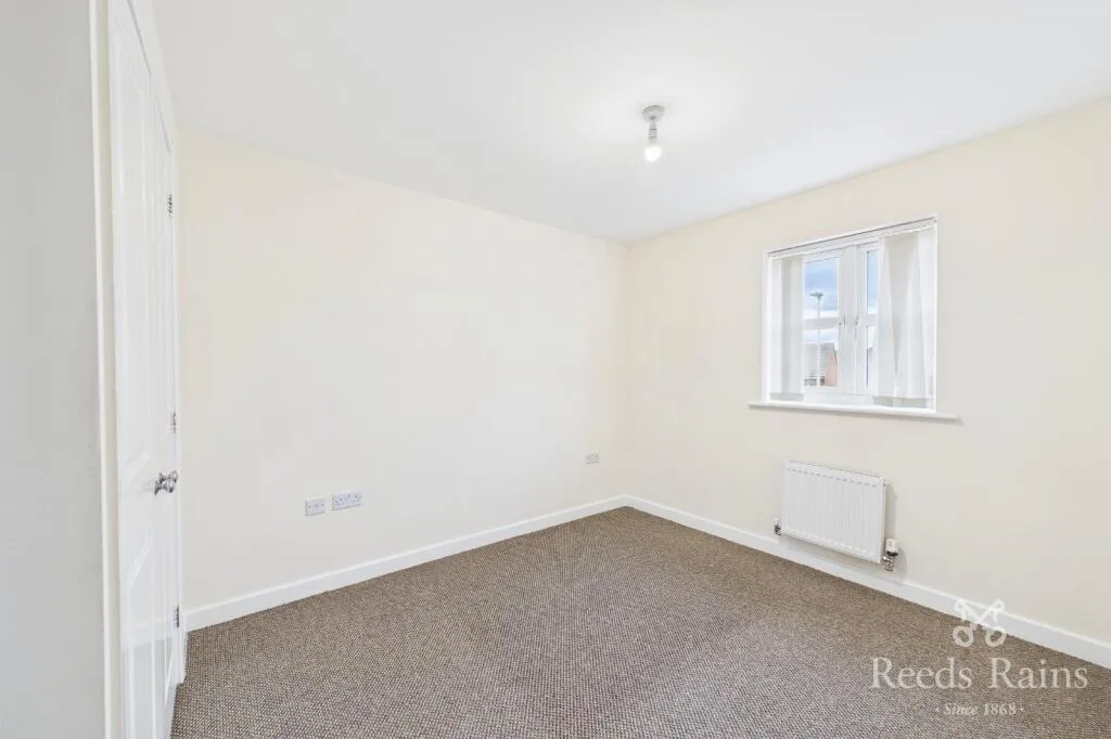 3 bedroom semi-detached house for rent