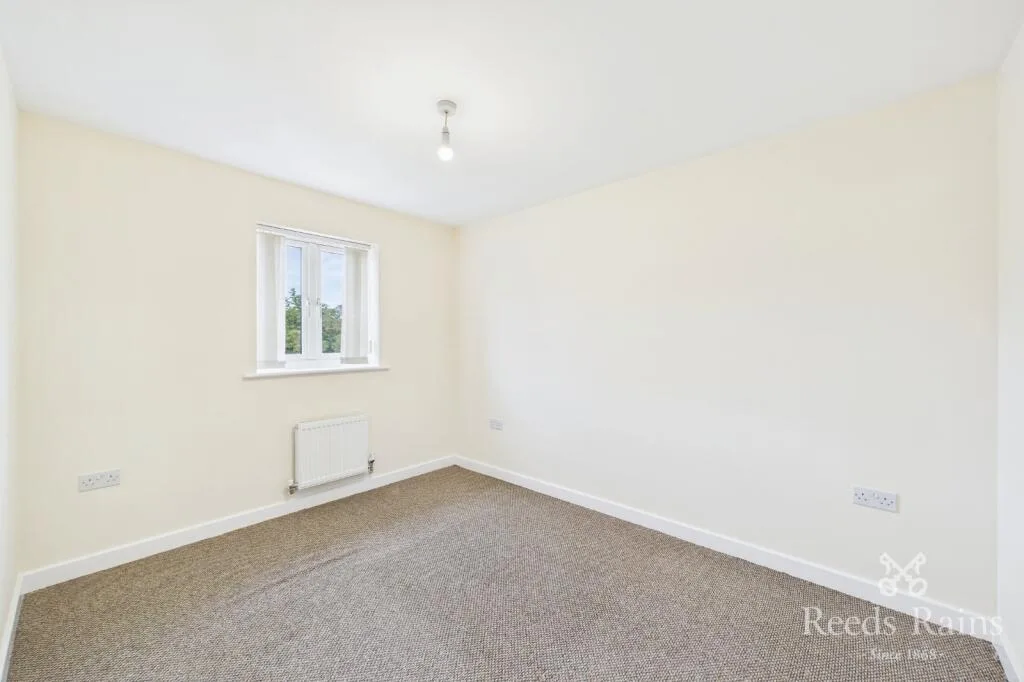 3 bedroom semi-detached house for rent