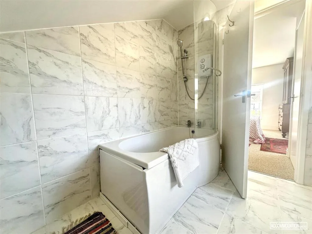 1 bedroom house for rent