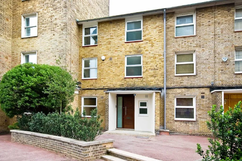 4 bedroom house for rent