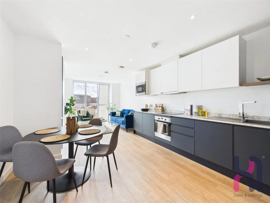 2 bedroom flat for rent