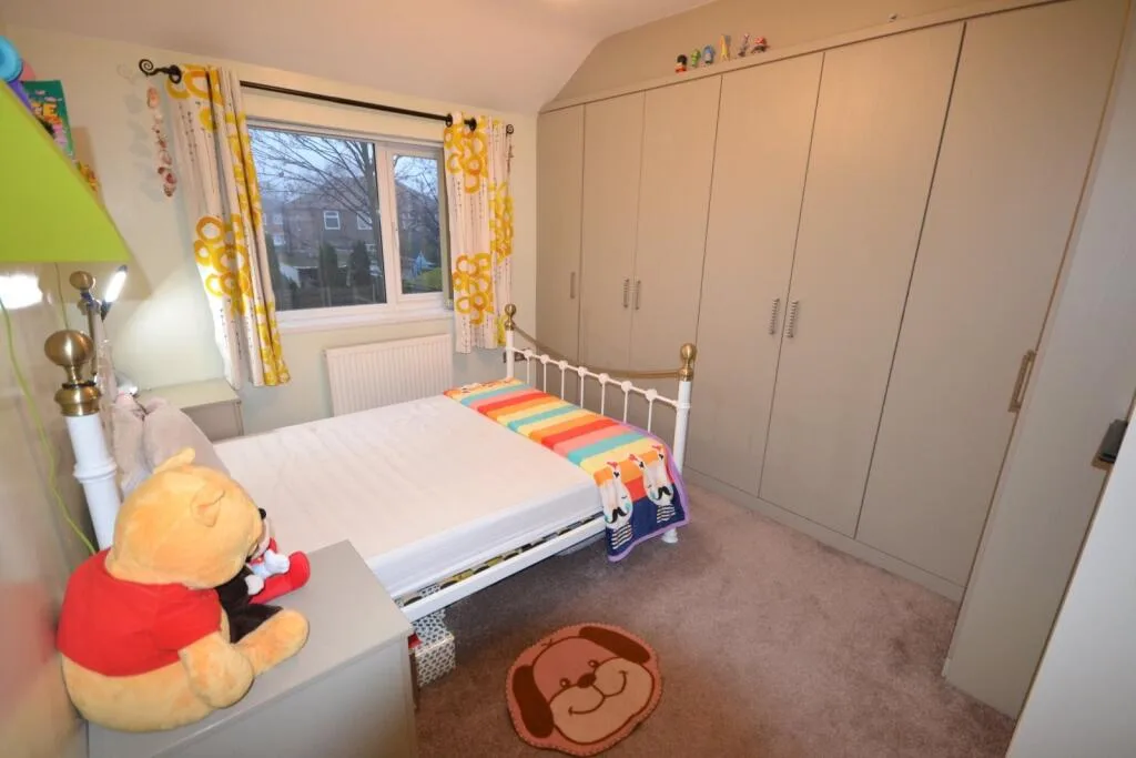 3 bedroom semi-detached house for rent