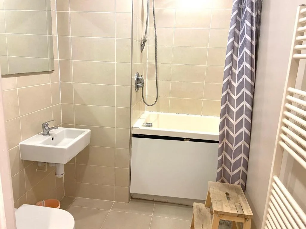 1 bedroom apartment for rent