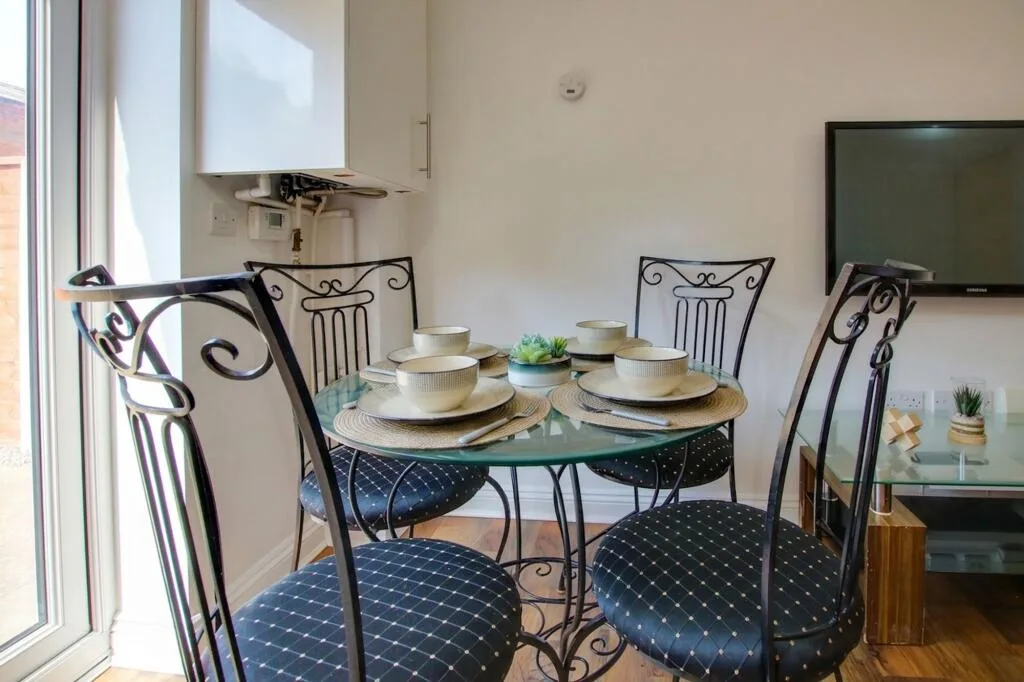 4 bedroom terraced house for rent