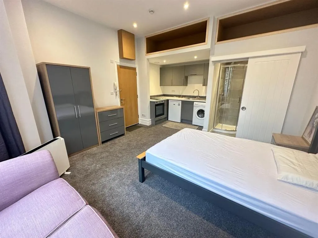 1 bedroom apartment for rent