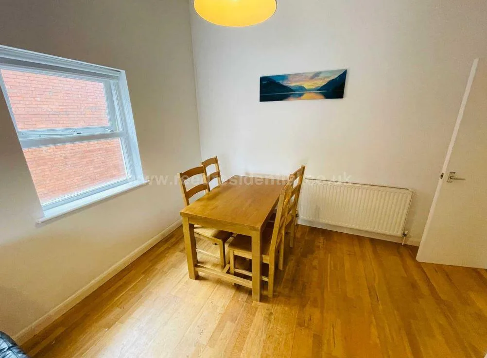 6 bedroom flat for rent