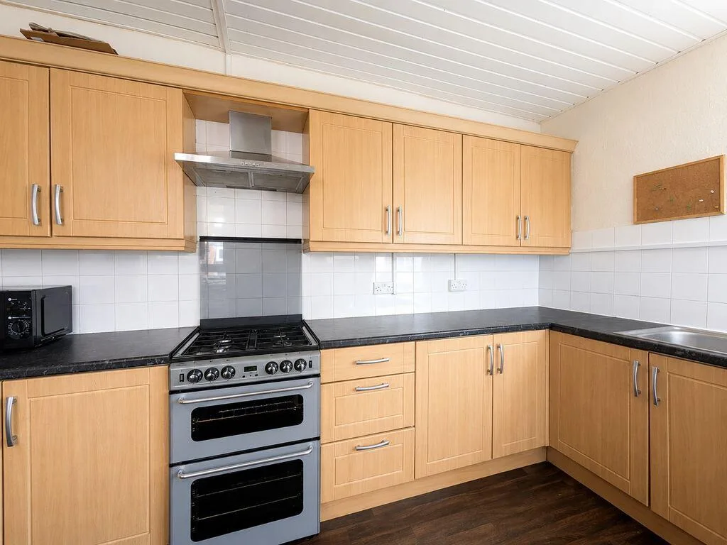 4 bedroom terraced house for rent