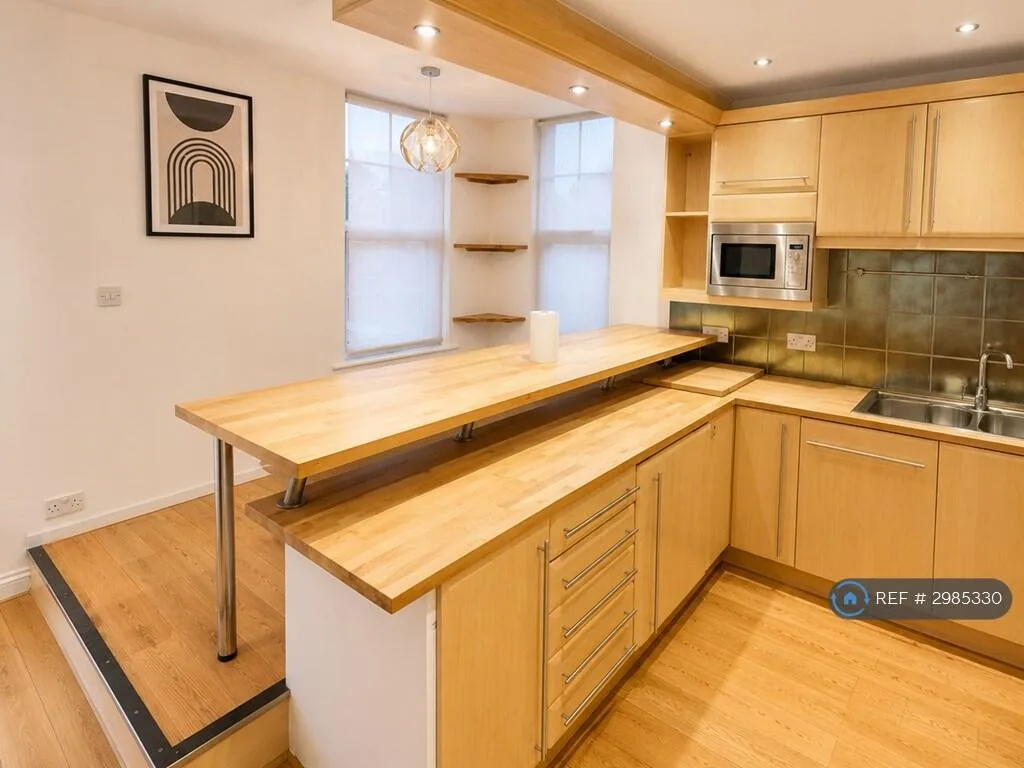 2 bedroom flat for rent