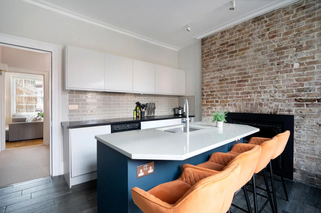 2 bedroom town house for rent