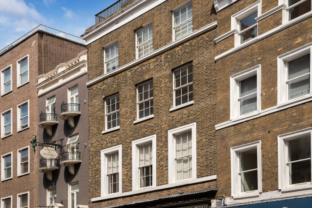 2 bedroom town house for rent
