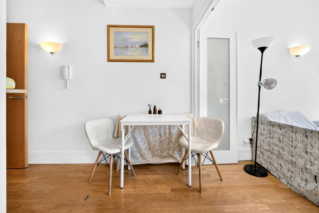 Studio apartment for rent
