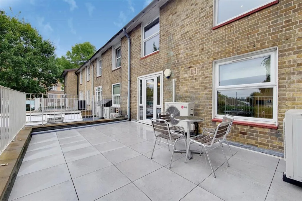 4 bedroom terraced house for rent