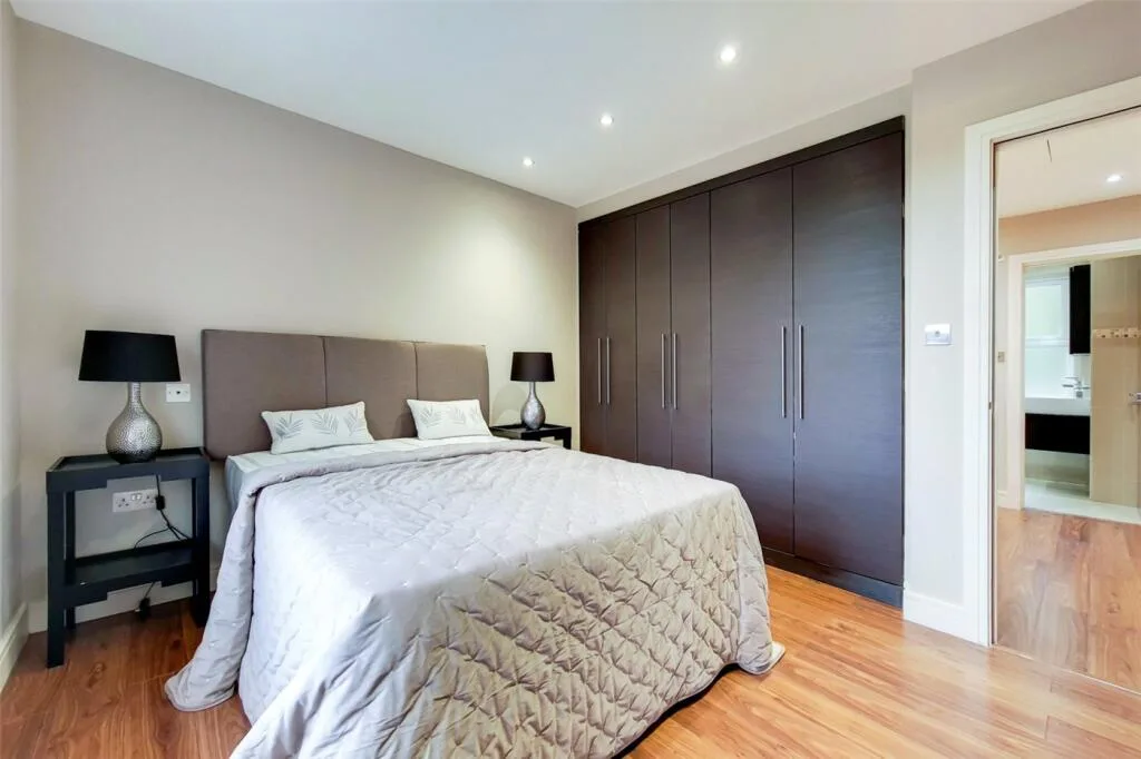 4 bedroom terraced house for rent