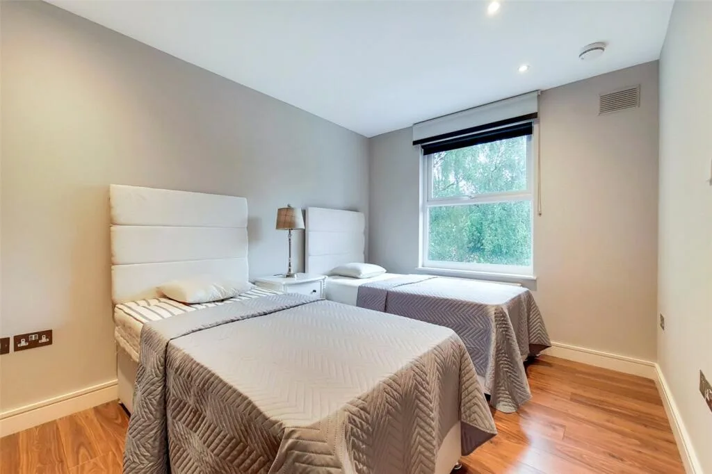 4 bedroom terraced house for rent