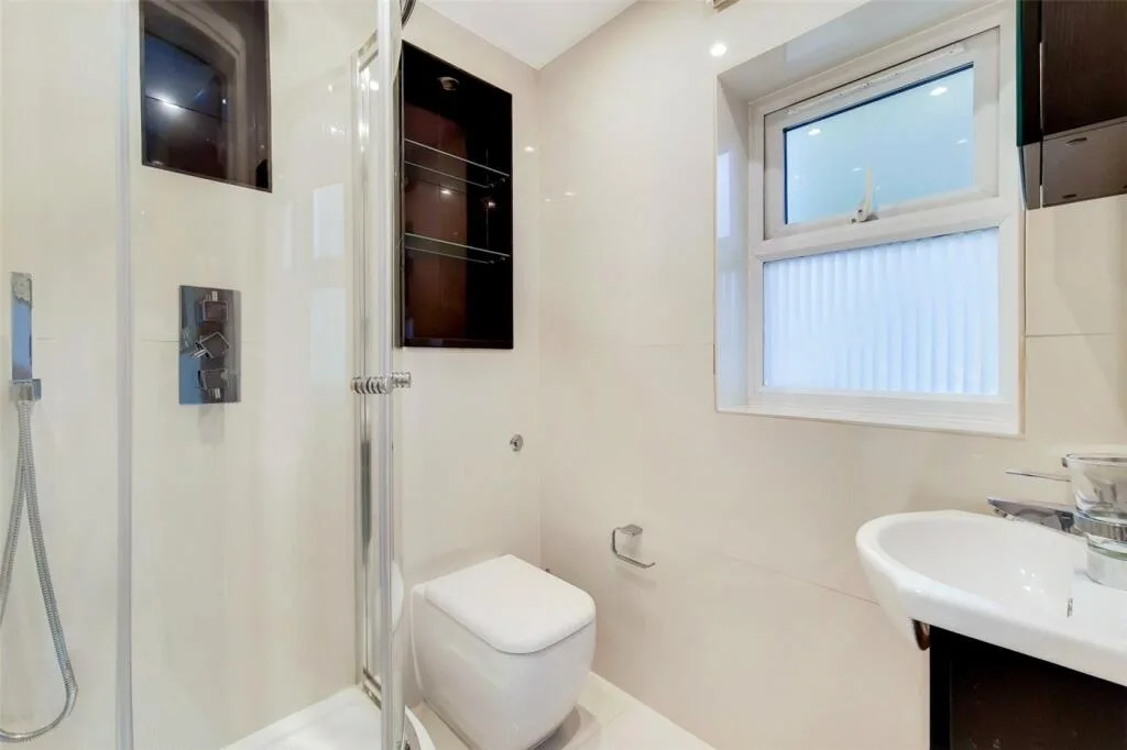4 bedroom terraced house for rent
