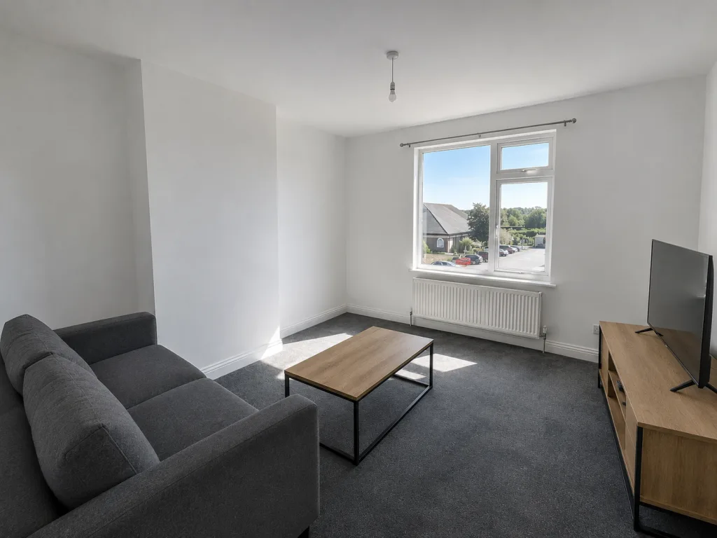 3 bedroom semi-detached house for rent