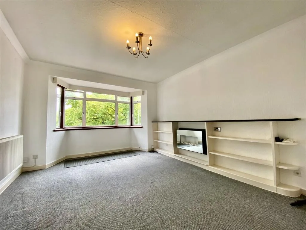 2 bedroom maisonette for rent
