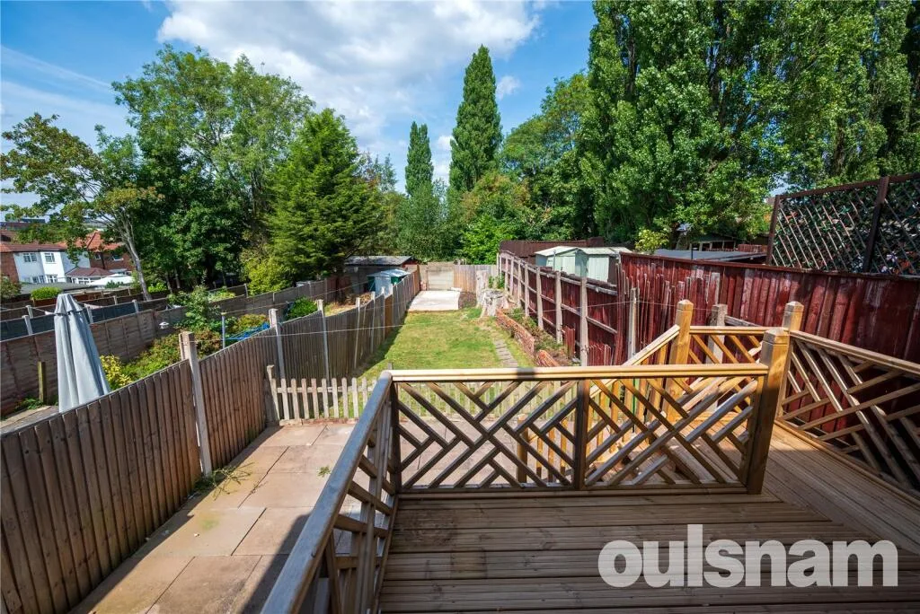 3 bedroom semi-detached house for rent