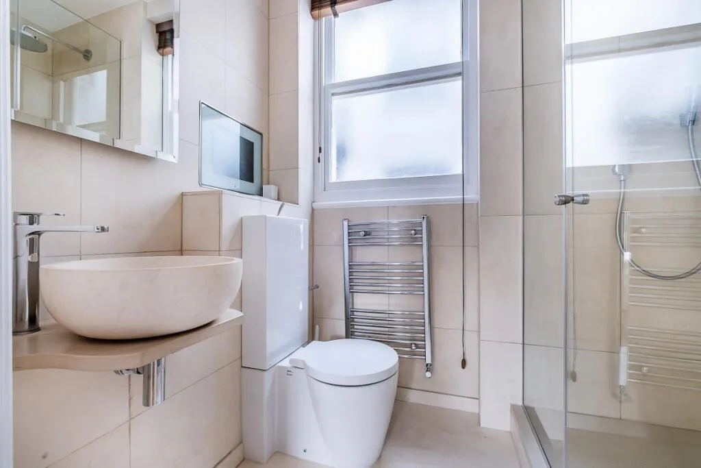 3 bedroom flat for rent