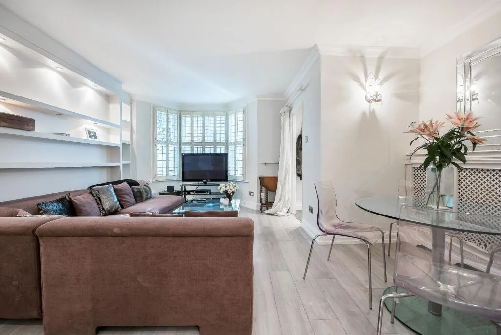 2 bedroom flat for rent