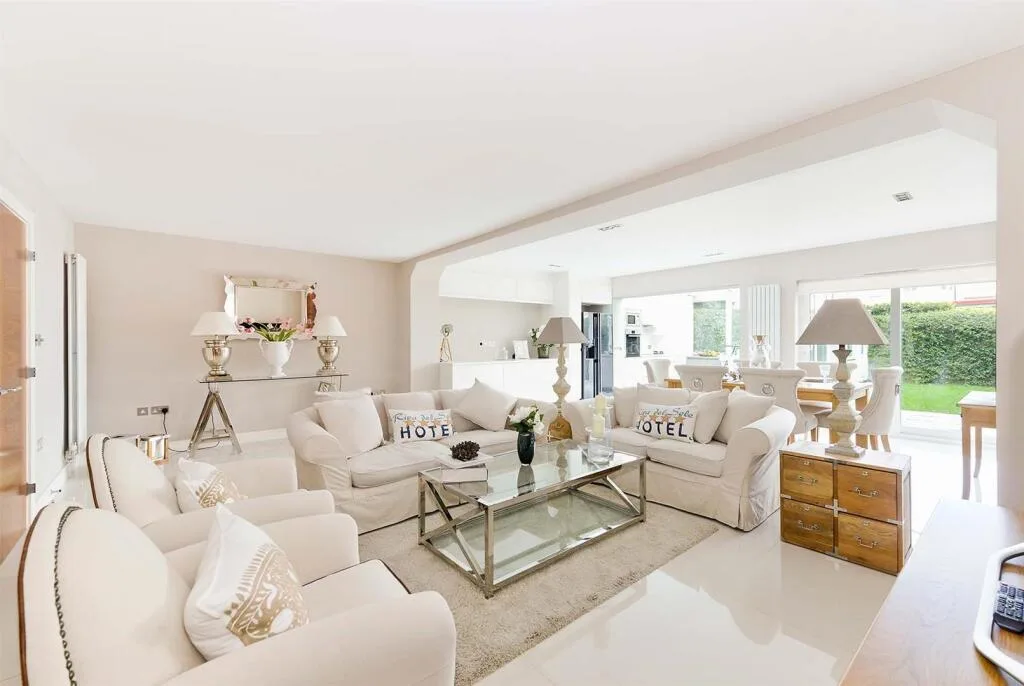 4 bedroom terraced house for rent