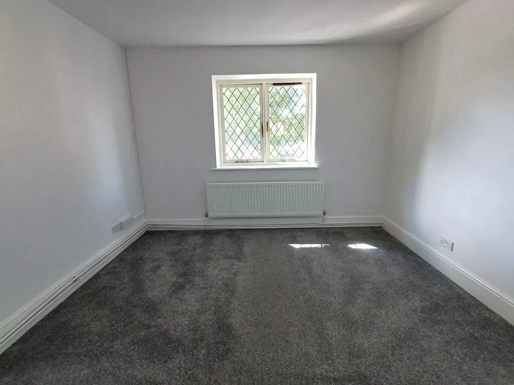 4 bedroom flat for rent