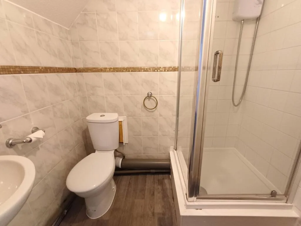4 bedroom flat for rent