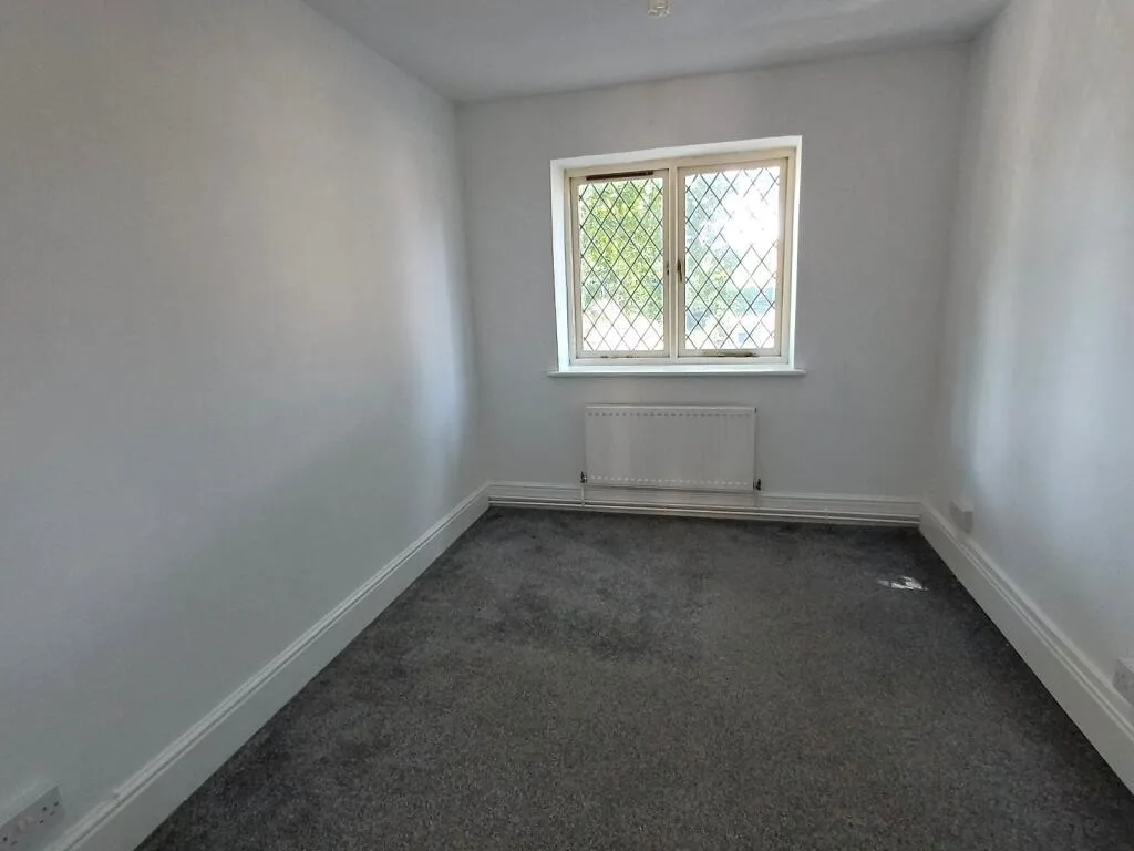 4 bedroom flat for rent
