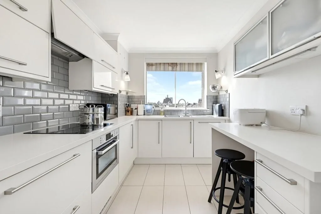 3 bedroom flat for rent