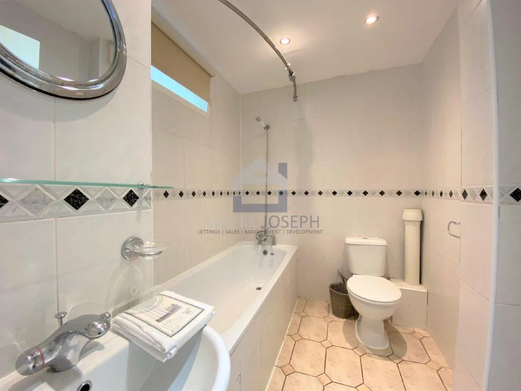 3 bedroom flat for rent