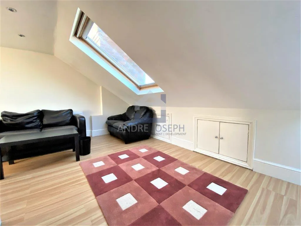 3 bedroom flat for rent