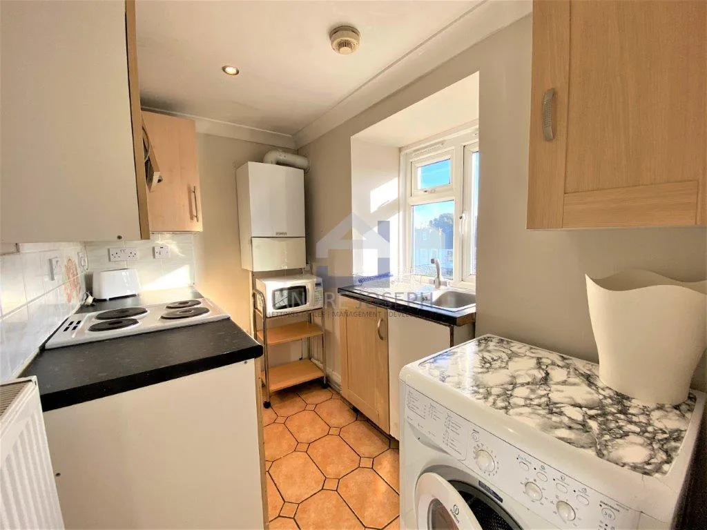 3 bedroom flat for rent