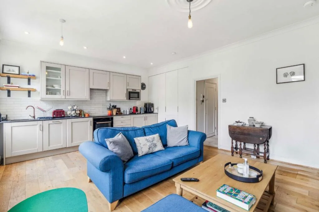 2 bedroom flat for rent