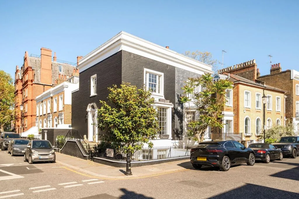 3 bedroom end of terrace house for rent