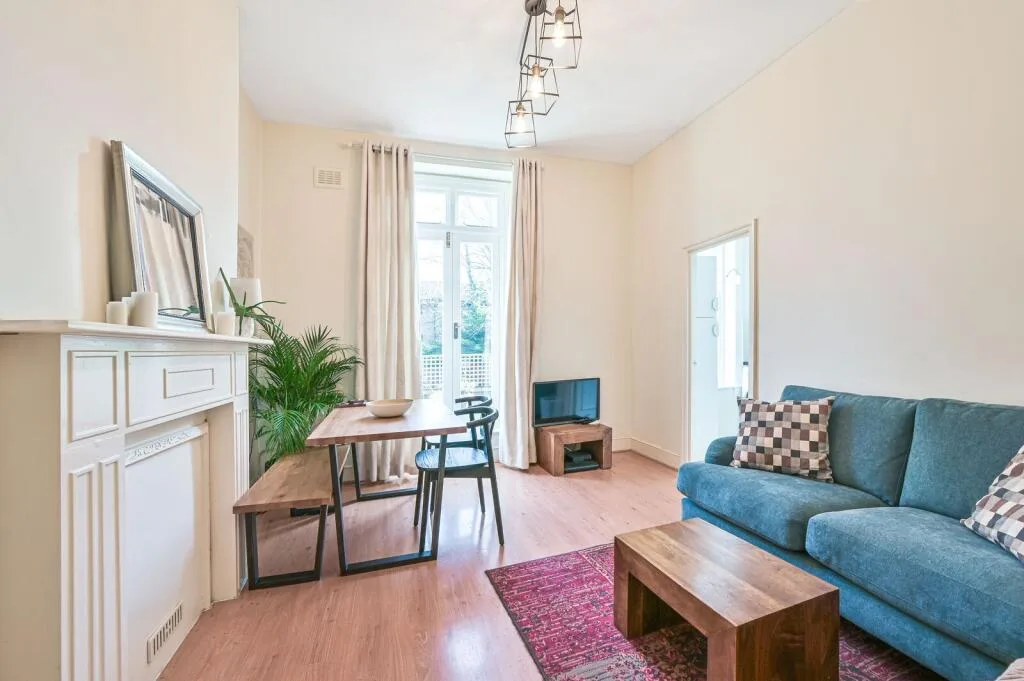 2 bedroom flat for rent