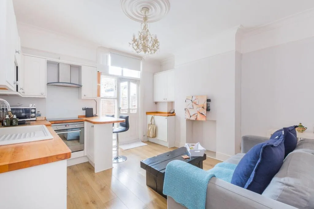 1 bedroom flat for rent