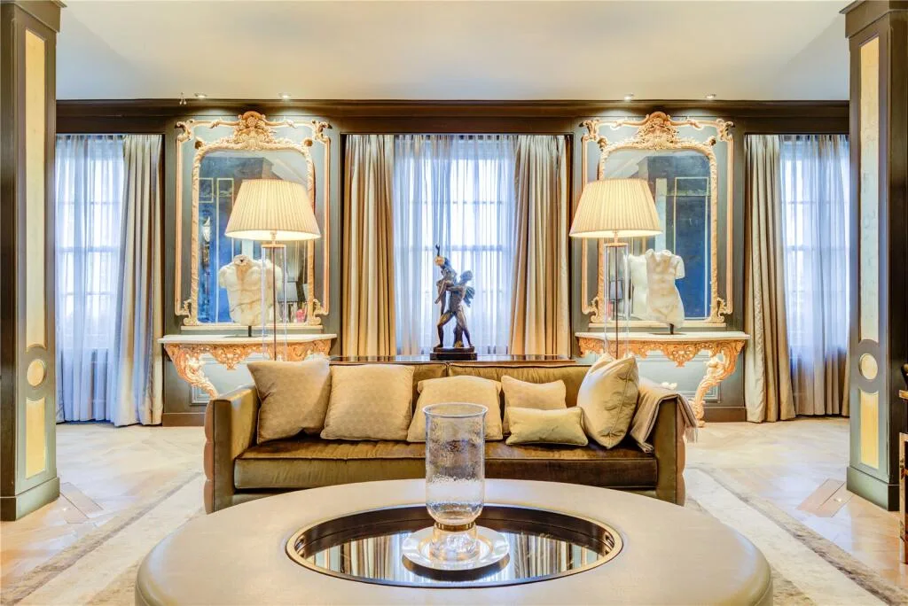 2 bedroom penthouse for rent