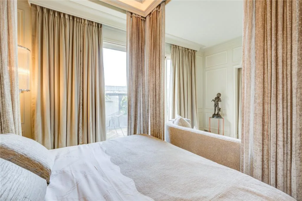 2 bedroom penthouse for rent